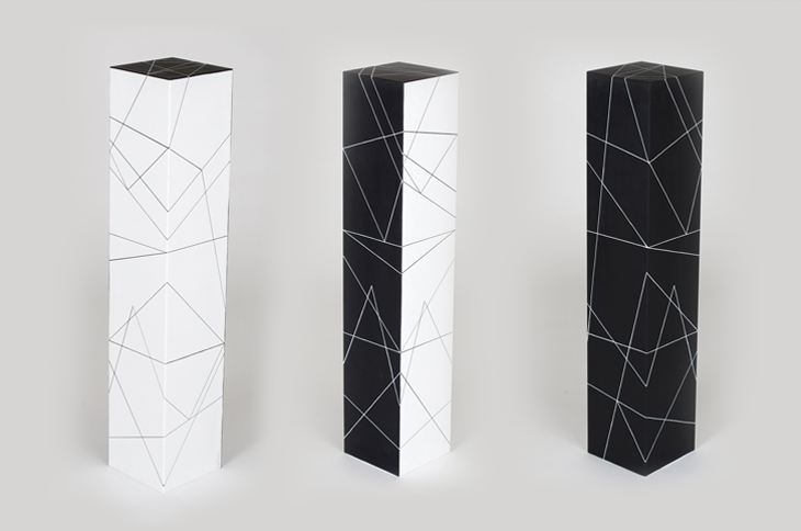 Photograph of painted column: o-004