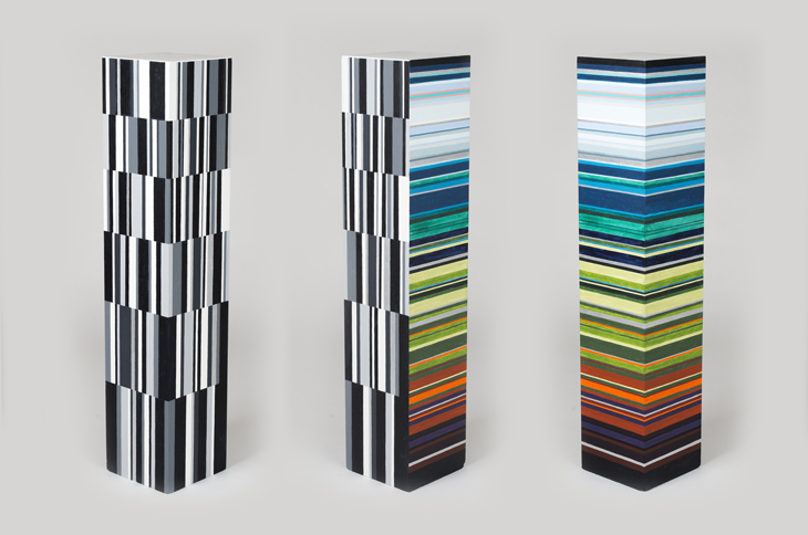Photograph of painted column: o-005